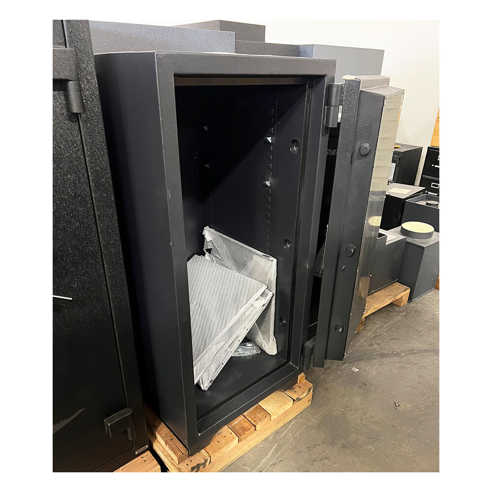 AMSEC CSC4520 Composite Burglary Safe with Scratches