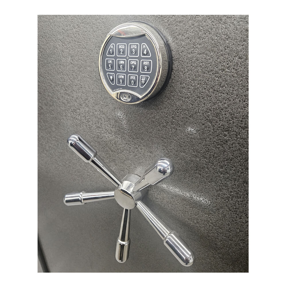Used Cannon TS-5940 Gun Safe with Few Scratches
