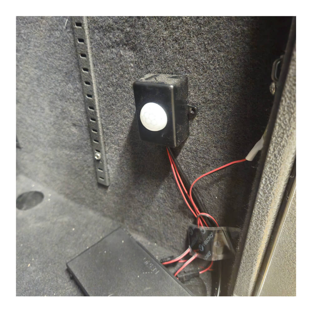 Hollon BHS-16E Black Hawk Series Gun Safe Blemished