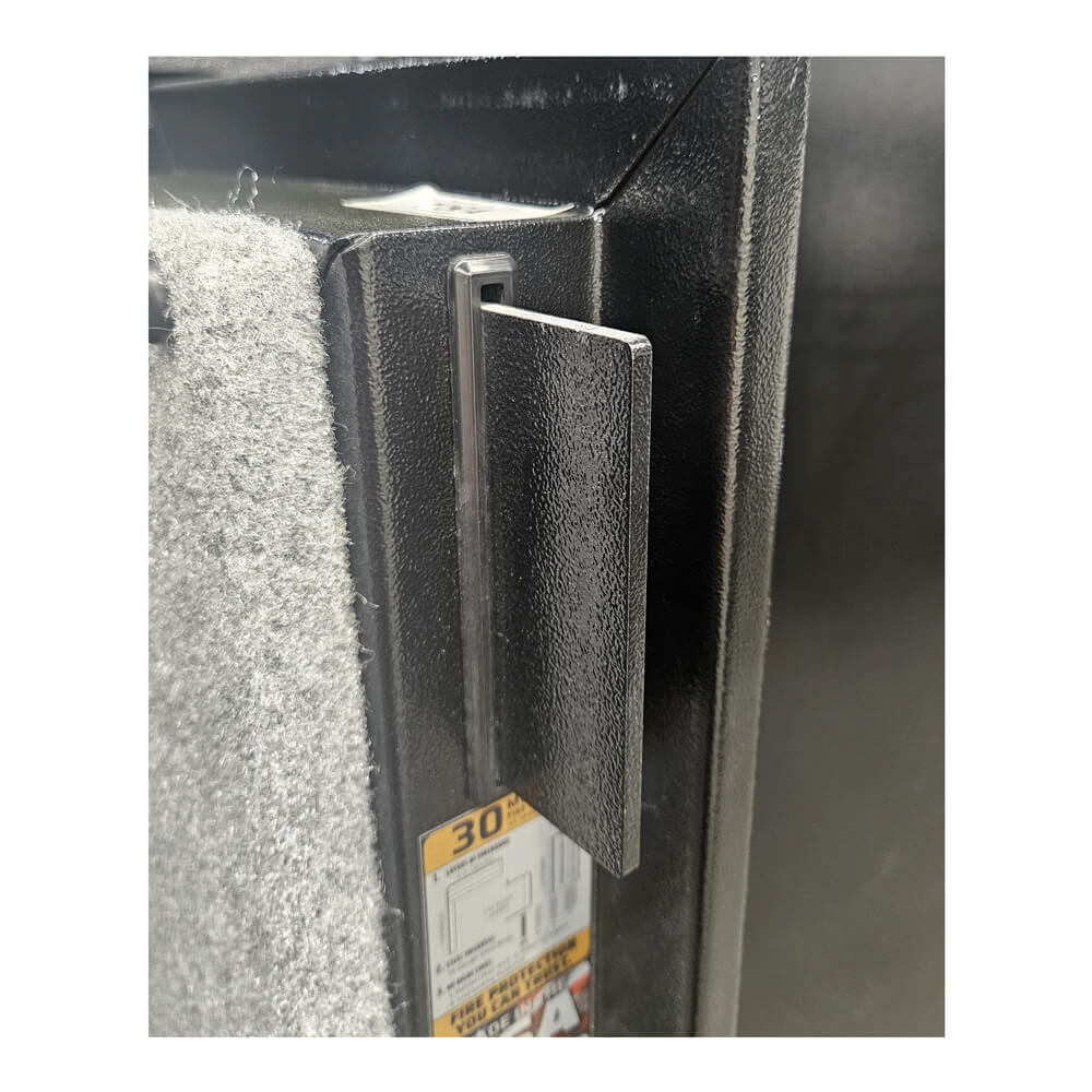 Liberty Centurion 12 Gun Safe with Minor Scratches